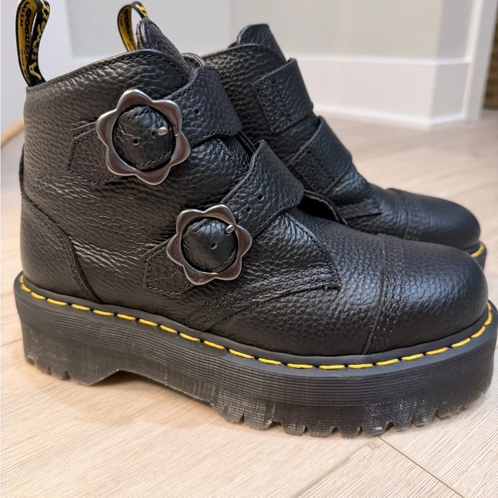Dr. Martens Black Devon flower ankle boot - Picture 1 of 4
